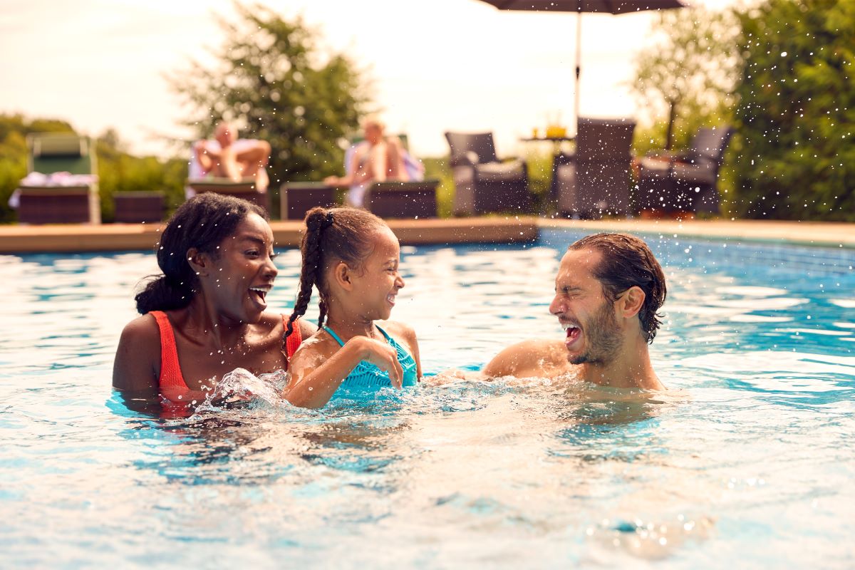 Freibad-Knigge: Entspannt durch die Badesaison im Rems-Murr-